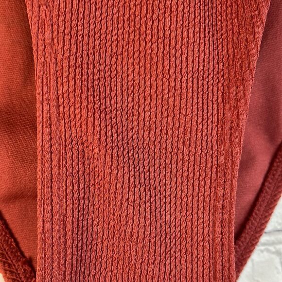 Xhilaration Clay Colored Textured Bikini bottom, Size Large Juniors, new - Picture 2 of 4